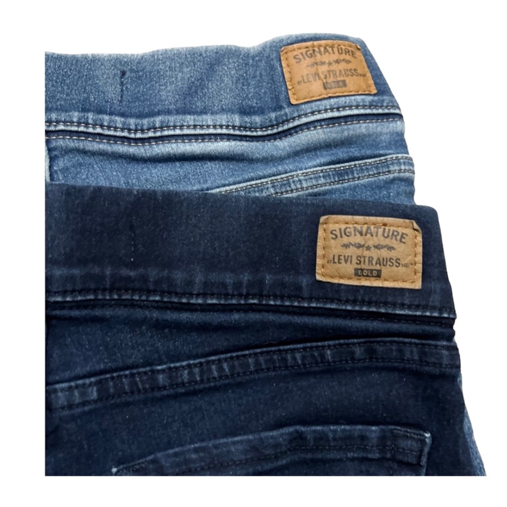2 pairs LEVI jeans